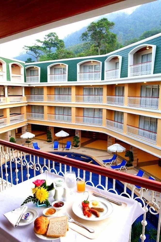 Kalim Resort Patong Bagian luar foto