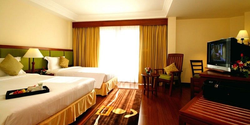 Kalim Resort Patong Bagian luar foto