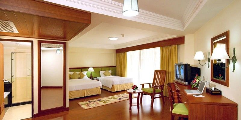 Kalim Resort Patong Bagian luar foto