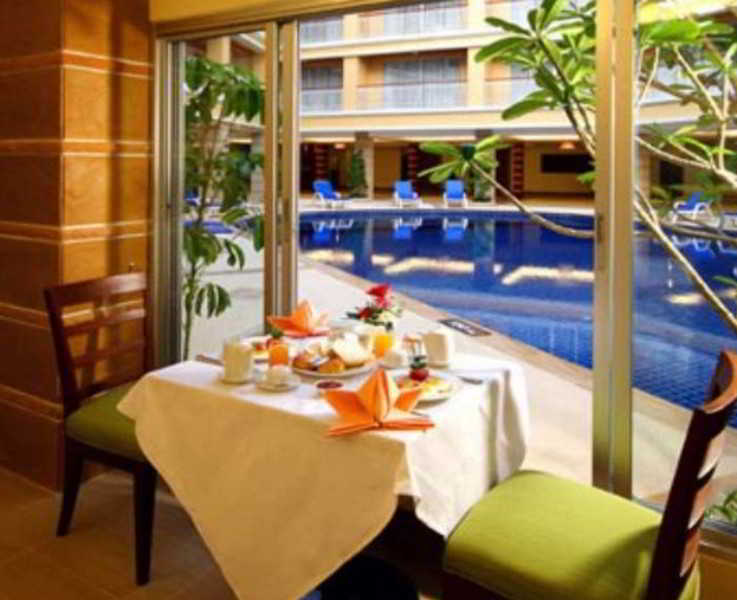 Kalim Resort Patong Bagian luar foto